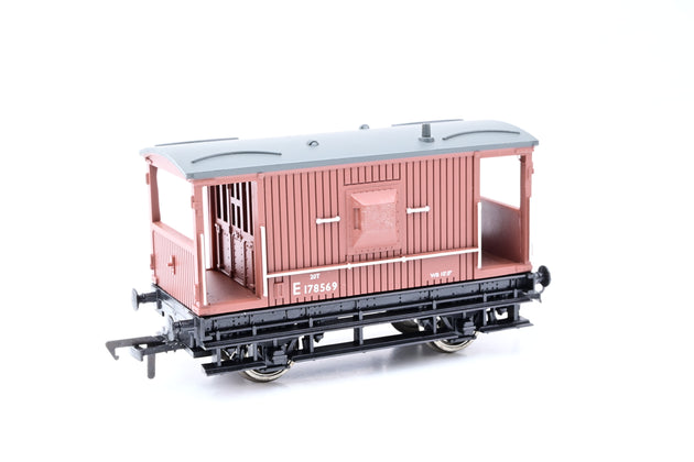 Bachmann OO Gauge 33-801 BR 16 Ton Brake Van - Boxed