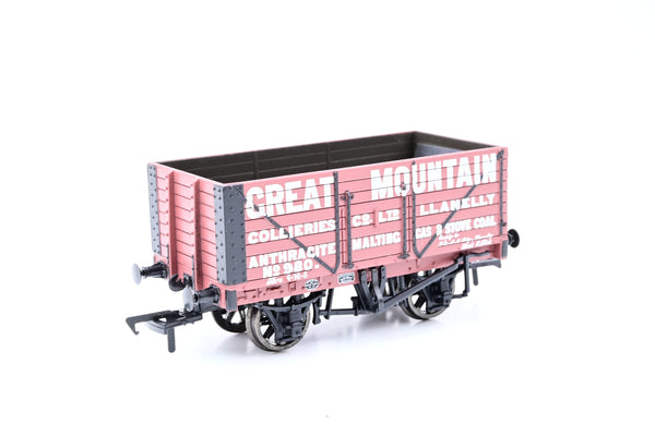 Bachmann OO Gauge 37-131 Great Mountain Collieries 8 Plank End Door Open Wagon - Boxed