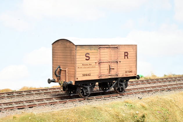 Kit Built O Gauge SR Banana Van No.50642 - Weathered, Boxed