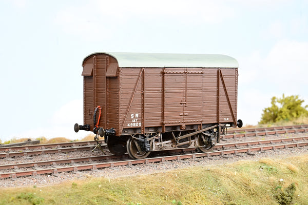 Kit Built O Gauge SR Ventilated Van No.49820 - Boxed