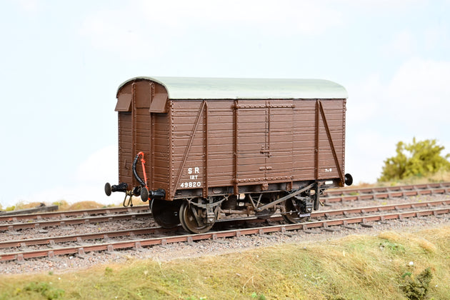 Kit Built O Gauge SR Ventilated Van No.49820 - Boxed