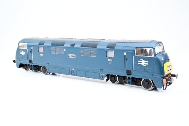 Bachmann OO Gauge Class 42 BR Blue W/Yellow Panels Monarch No.D831 - Aftermarket Box