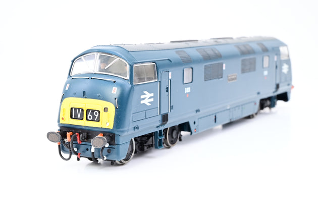 Bachmann OO Gauge Class 42 BR Blue W/Yellow Panels Monarch No.D831 - Aftermarket Box