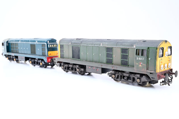 Lima OO Gauge Paired Configuration of Class 20 Diesels No.D8138 & D8017 - Unboxed