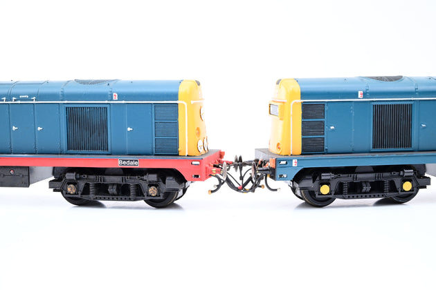 Lima OO Gauge Paired Configuration of Class 20 Diesels No.20144 & 20028 - Unboxed