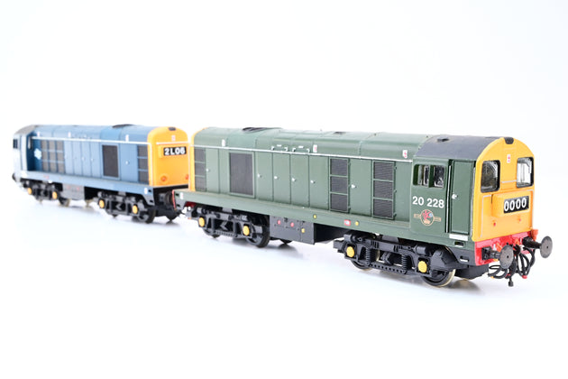 Lima OO Gauge Paired Configuration of Class 20 Diesels No.8313 & 20228 - Unboxed