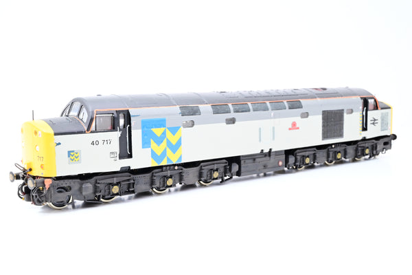 Lima OO Gauge Class 40 Railfreight Triple Grey Metals Carinthia No.40717 - Aftermarket Box
