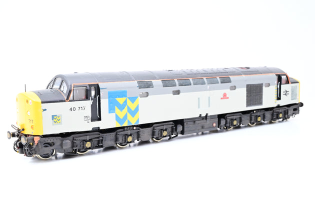 Lima OO Gauge Class 40 Railfreight Triple Grey Metals Carinthia No.40717 - Aftermarket Box