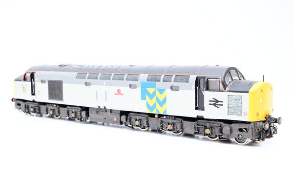 Lima OO Gauge Class 40 Railfreight Triple Grey Metals Carinthia No.40717 - Aftermarket Box