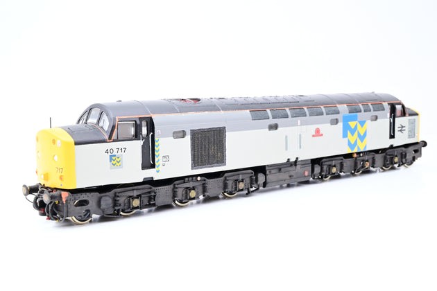 Lima OO Gauge Class 40 Railfreight Triple Grey Metals Carinthia No.40717 - Aftermarket Box