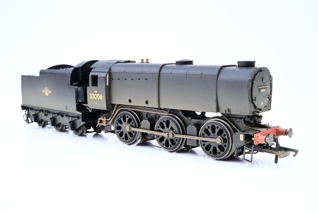 Hornby OO Gauge R2344A BR Black Late Crest Class Q1 No.33006 - Factory Weathered, Aftermarket Box