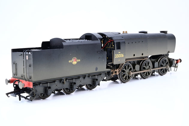 Hornby OO Gauge R2344A BR Black Late Crest Class Q1 No.33006 - Factory Weathered, Aftermarket Box
