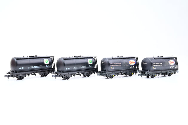 Peco N Gauge Rake of 4 15ft Tank Wagons (Type C) 'BP', 'ESSO' - Unboxed