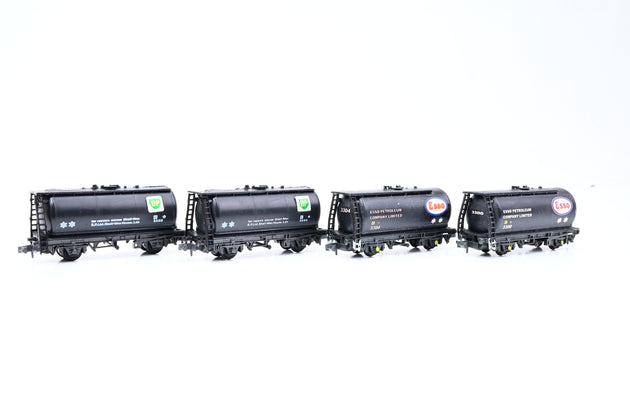 Peco N Gauge Rake of 4 15ft Tank Wagons (Type C) 'BP', 'ESSO' - Unboxed