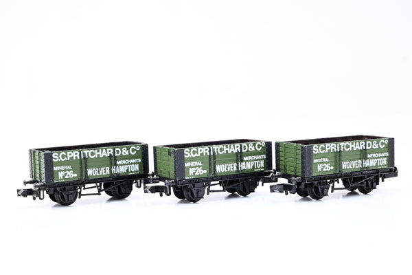 Graham Farish N Gauge Rake of 3 'S.C.Prichard & Sons' PO Wagons - Unboxed