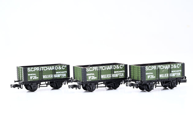 Graham Farish N Gauge Rake of 3 'S.C.Prichard & Sons' PO Wagons - Unboxed