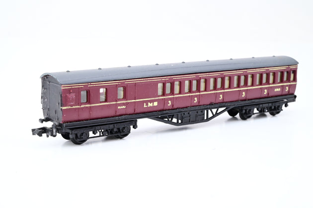 Graham Farish N Gauge Rake of 4 LMS Suburban Coaches, 2 x 3rd Brake, 2x Composite - Unboxed
