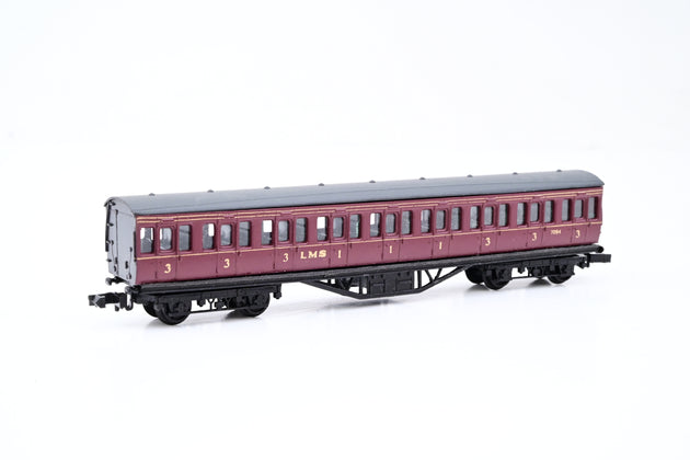 Graham Farish N Gauge Rake of 4 LMS Suburban Coaches, 2 x 3rd Brake, 2x Composite - Unboxed
