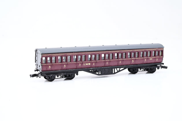 Graham Farish N Gauge Rake of 4 LMS Suburban Coaches, 2 x 3rd Brake, 2x Composite - Unboxed