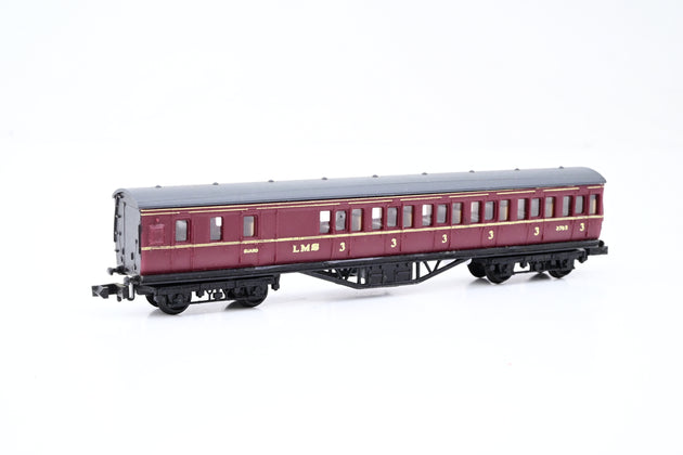 Graham Farish N Gauge Rake of 4 LMS Suburban Coaches, 2 x 3rd Brake, 2x Composite - Unboxed