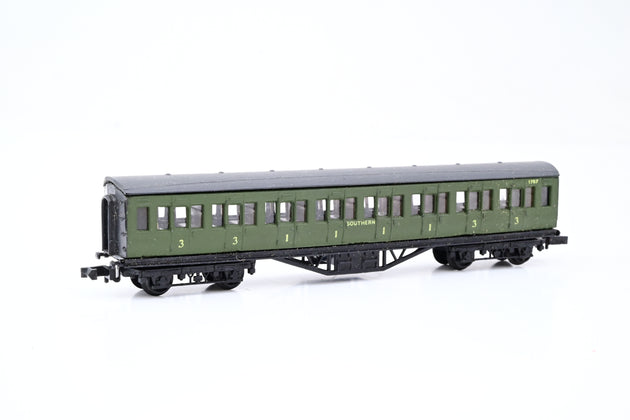 Graham Farish N Gauge Rake of 3 Southern Corridor Coaches 2 x 3rd Brake, 1 x Composite - Unboxed
