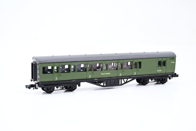 Graham Farish N Gauge Rake of 3 Southern Corridor Coaches 2 x 3rd Brake, 1 x Composite - Unboxed