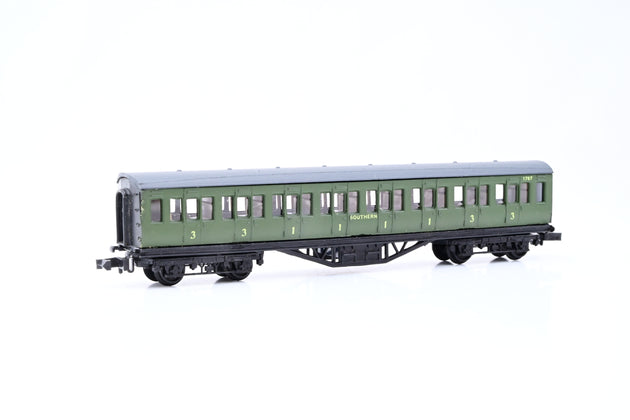 Graham Farish N Gauge Southern Railway Composite Corridor Coach No.1787 - Boxed