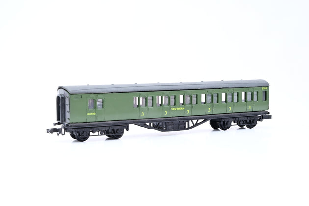 Graham Farish N Gauge NR63S Southern Railway Brake 3rd Corridor Coach No.2763 - Boxed