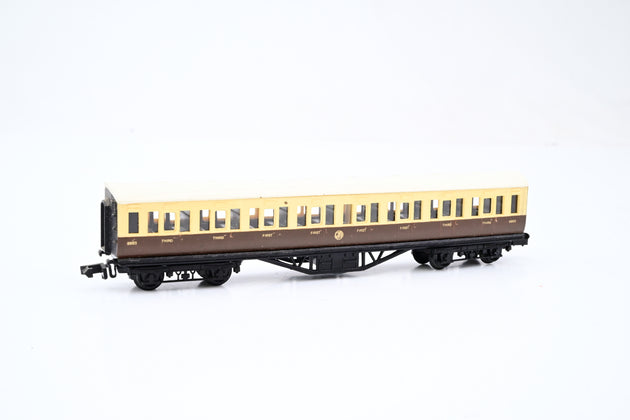 Graham Farish N Gauge Rake of 4 GWR Corridor Coaches, 3 x Composite Corridor & 1 x 3rd Brake - Unboxed