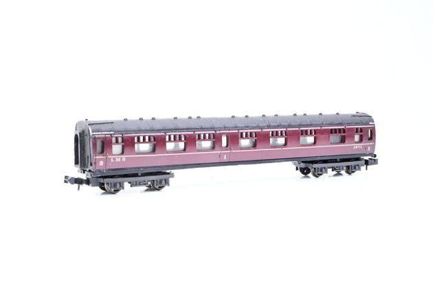 Minitrix N Gauge BR Mk1 Composite Coach in LMS Maroon No.1671 - Boxed