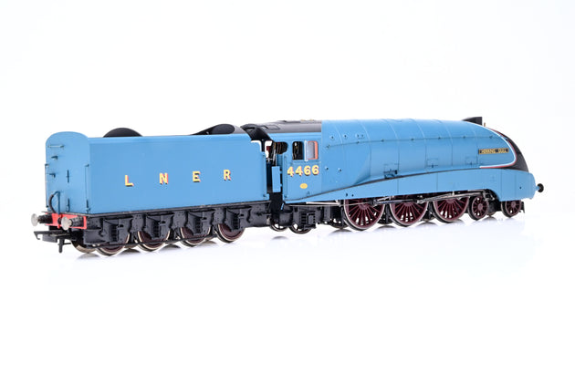 Hornby OO Gauge R2805XS LNER 4-6-2 Class A4 'Herring Gull' No.4466 - DCC Sound. Boxed