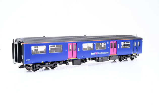 Bachmann OO Gauge 32-927 Class 150/1 DMU First Great Western No.150128 - Boxed