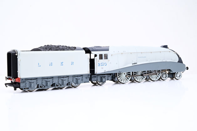 Hornby OO Gauge R2246 LNER Silver  Class A4 'Quicksilver No.2510 - Boxed