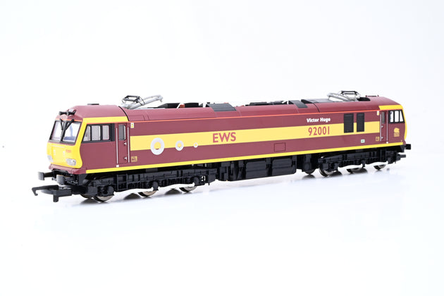 Hornby OO Gauge R2354A EWS Co-Co Class 92 'Victor Hugo' No.92001 - Boxed