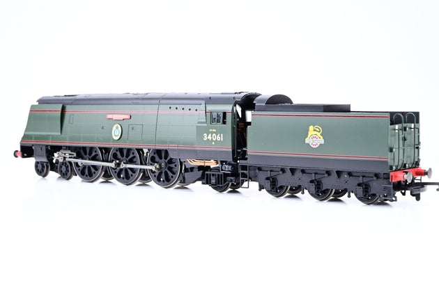 Hornby OO Gauge R2316 BR Green Early Emblem Battle of Britain Class '73 Squadron' No.34061 - Boxed