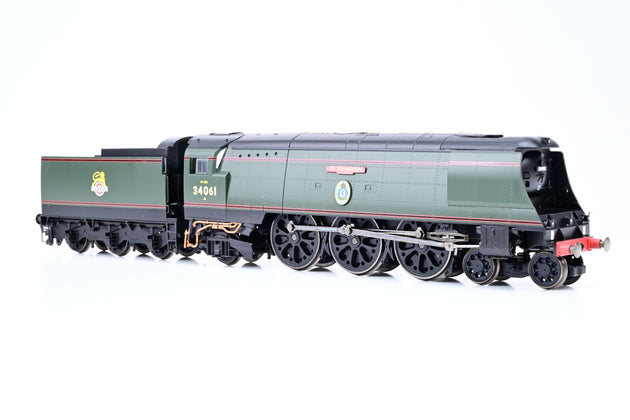 Hornby OO Gauge R2316 BR Green Early Emblem Battle of Britain Class '73 Squadron' No.34061 - Boxed
