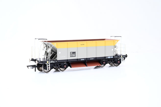 Hornby OO Gauge R6288A Departmental YGB Seacow No.DB980153 - Boxed