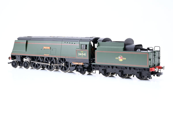 Hornby OO Gauge R2218 BR Green Late Crest West Country Class 'Wilton' No.34041 - Boxed