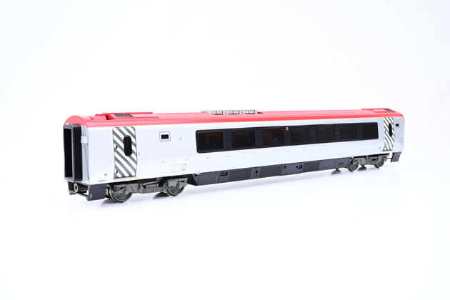 Bachmann OO Gauge 32-626 Class 221 Virgin Super Voyager 5 Car Tilt 'Louis Bleriot' No.221101 - Boxed