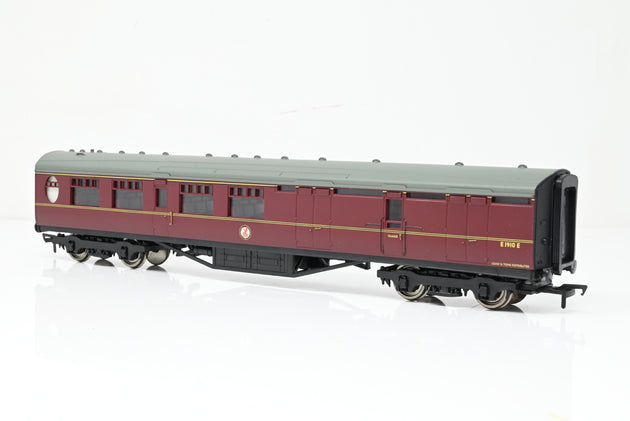Bachmann OO Gauge 34-45 63ft Thompson 2nd Brake BR Maroon No.E1910E - Boxed