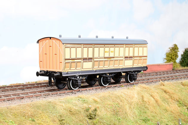 Darstaed Coarse Scale O Gauge LSWR 6-Wheel Milk Van No.163 - Boxed