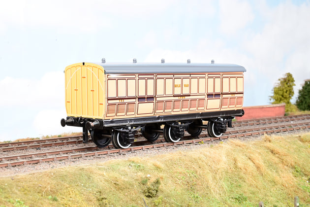 Darstaed Coarse Scale O Gauge LSWR 6-Wheel Milk Van No.163 - Boxed