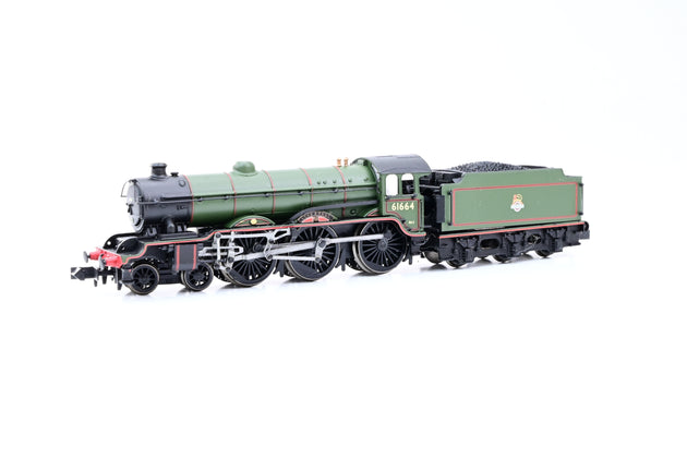 Dapol N Gauge 2S-020-002 BR Green Early Emblem Class B17 No.61664 'Liverpool' - Boxed