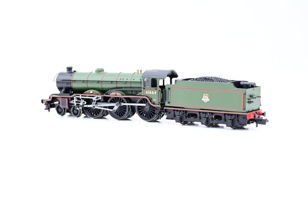 Dapol N Gauge 2S-020-002 BR Green Early Emblem Class B17 No.61664 'Liverpool' - Boxed