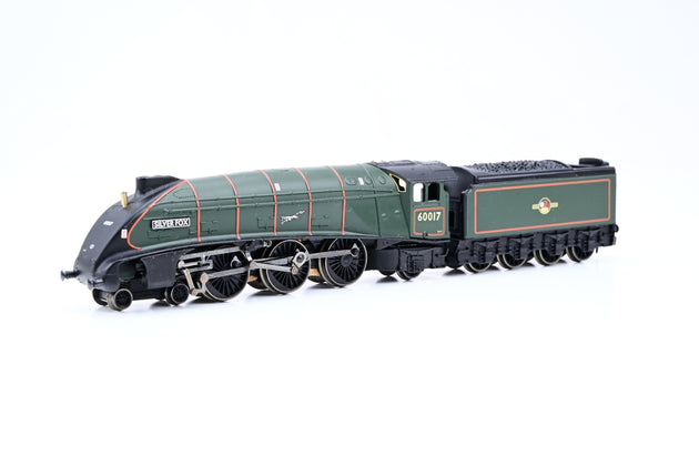 Graham Farish N Gauge 372-355 BR Green Late Crest Class A4 No.60017 'Silver Fox' - Boxed