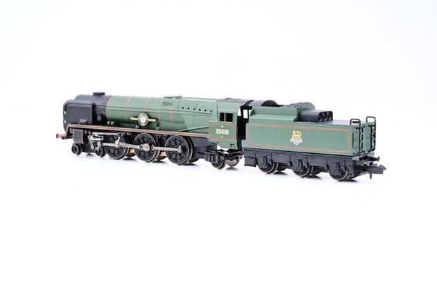 Graham Farish N Gauge 372-300 BR Green Early Emblem Merchant Navy Class No.35018 'British India Line' - Boxed