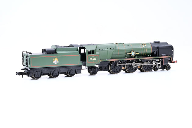 Graham Farish N Gauge 372-300 BR Green Early Emblem Merchant Navy Class No.35018 'British India Line' - Boxed