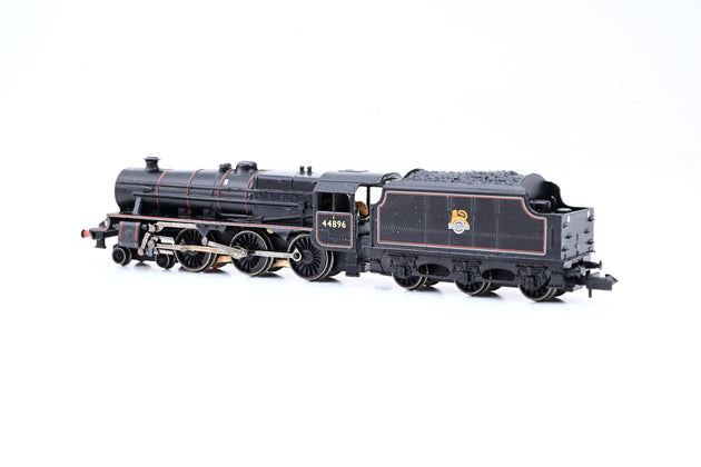 Graham Farish N Gauge 372-126 BR Black Early Emblem Class 5MT 'Black Five' No.44896 - Boxed