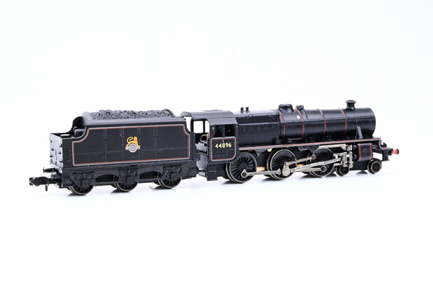 Graham Farish N Gauge 372-126 BR Black Early Emblem Class 5MT 'Black Five' No.44896 - Boxed