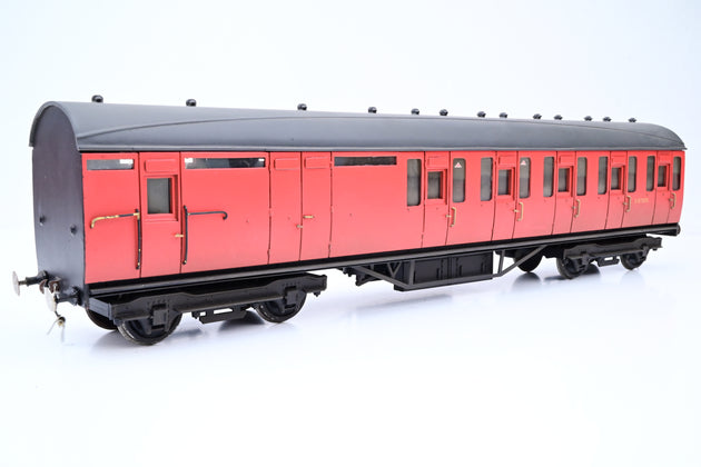 Kit Built O Gauge 7mm LNER Thompson Pair of Suburban Coaches 1 Composite 1 Brake BR Carmine No.E874303 & E80416E - Unboxed
